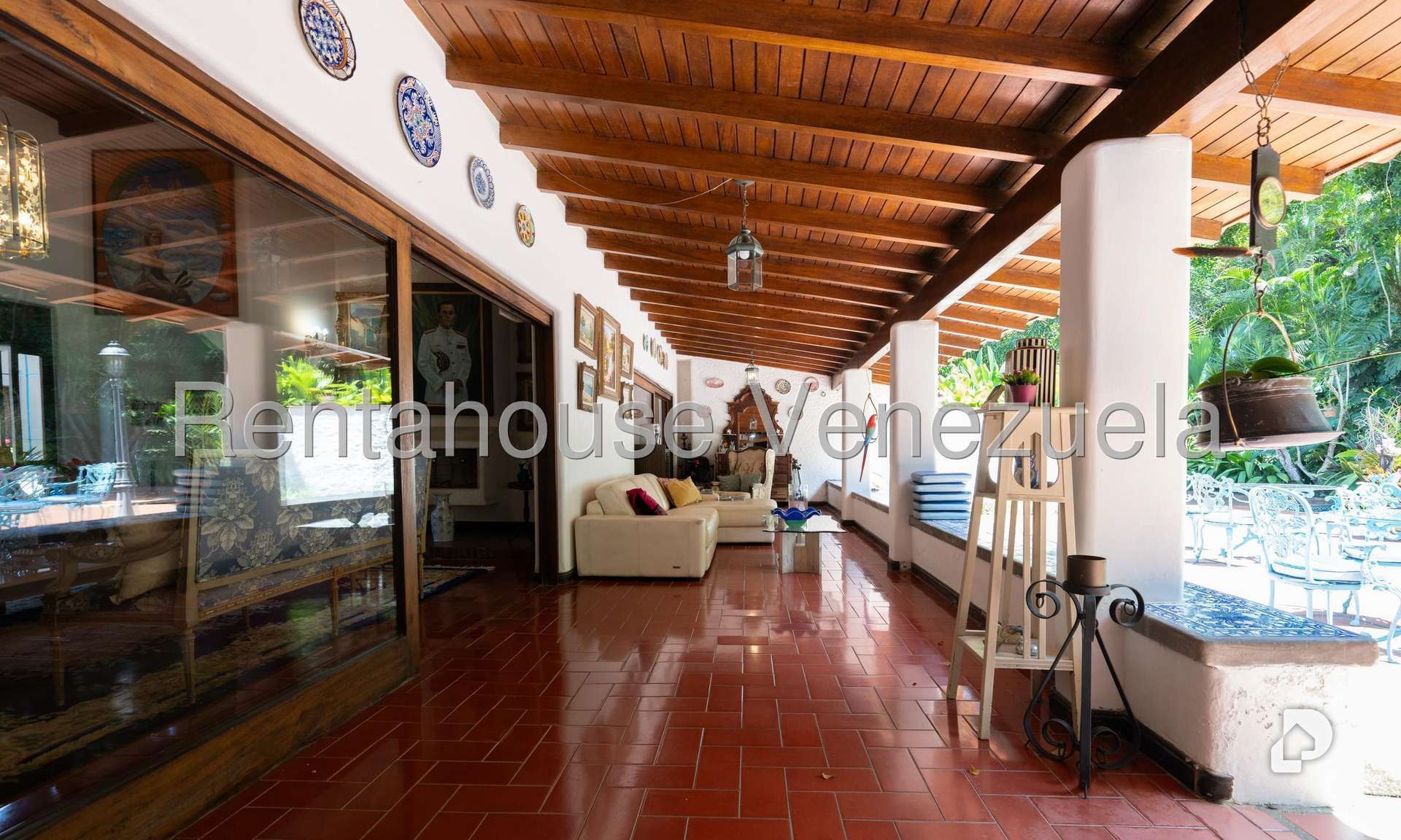 Casa en Cerro Verde, Caracas – 27