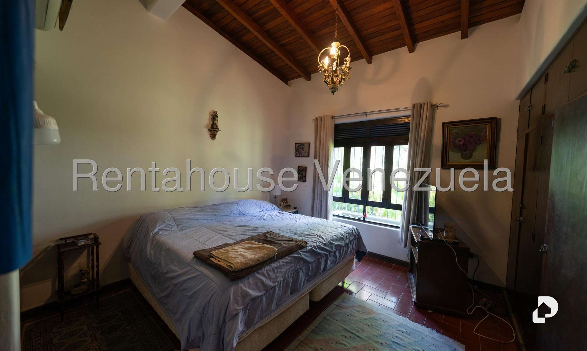 Casa en Cerro Verde, Caracas – 21