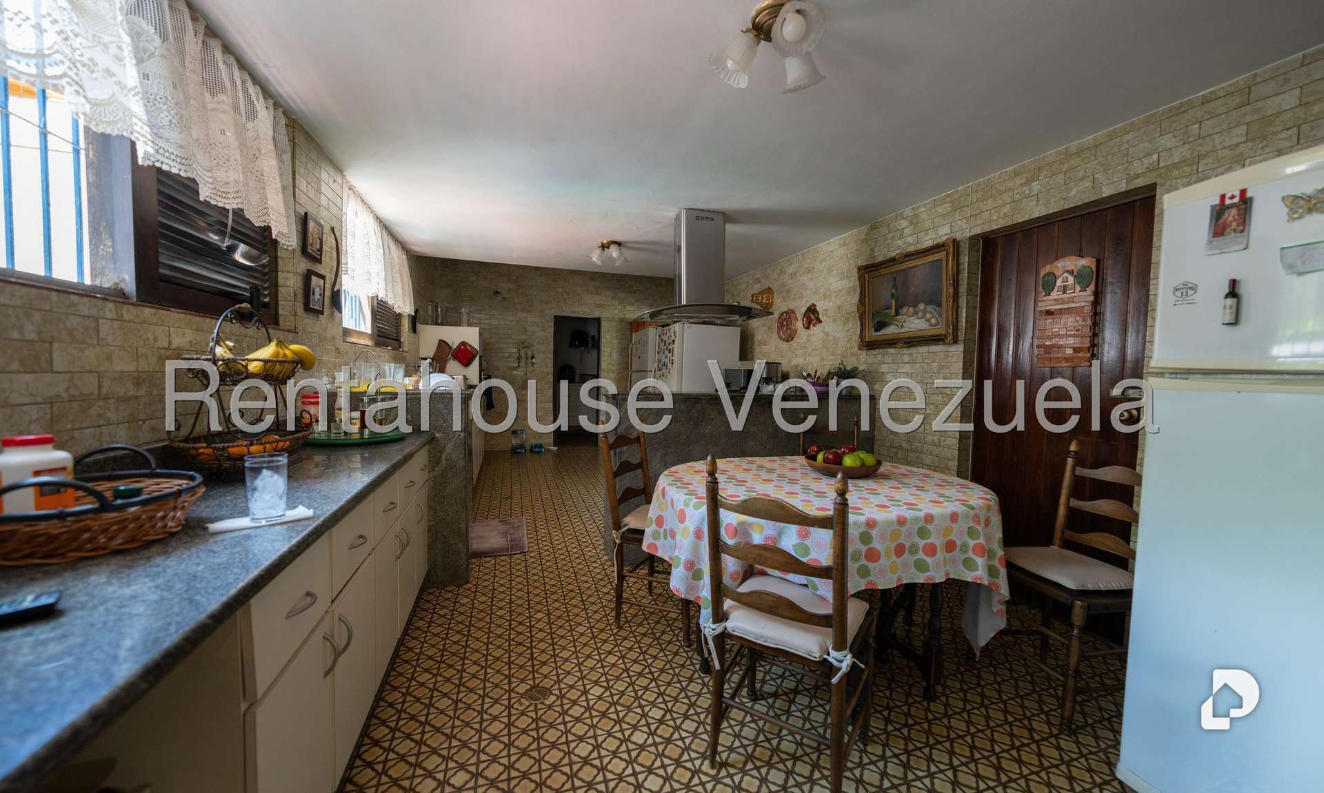 Casa en Cerro Verde, Caracas – 16