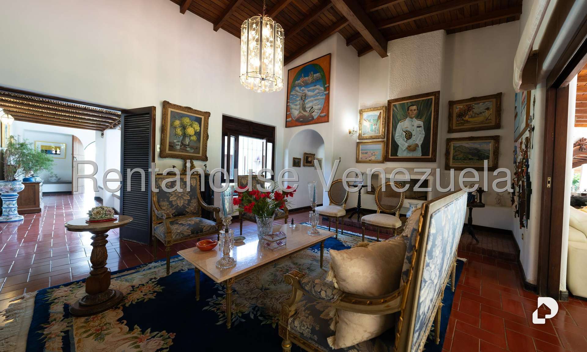 Casa en Cerro Verde, Caracas – 11