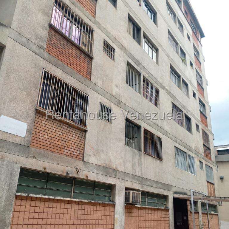 Apartment in El Marqués, Caracas - 1
