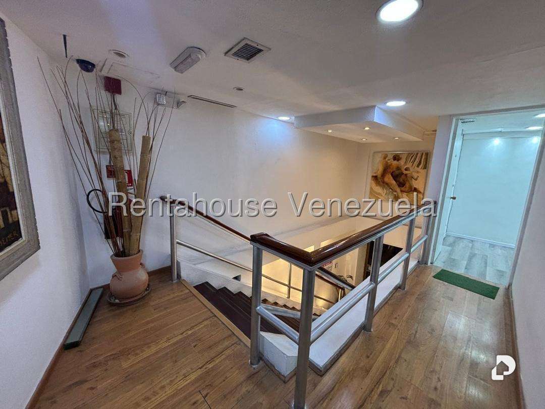 Oficina en Chuao, Caracas – 8