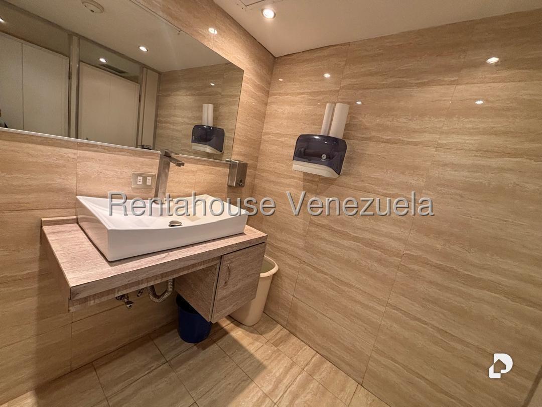 Oficina en Chuao, Caracas – 3
