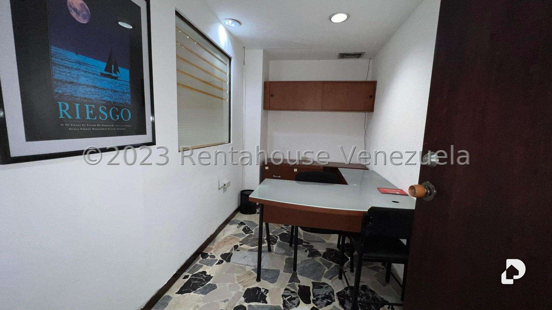 Edificio en Bello Monte, Caracas – 8