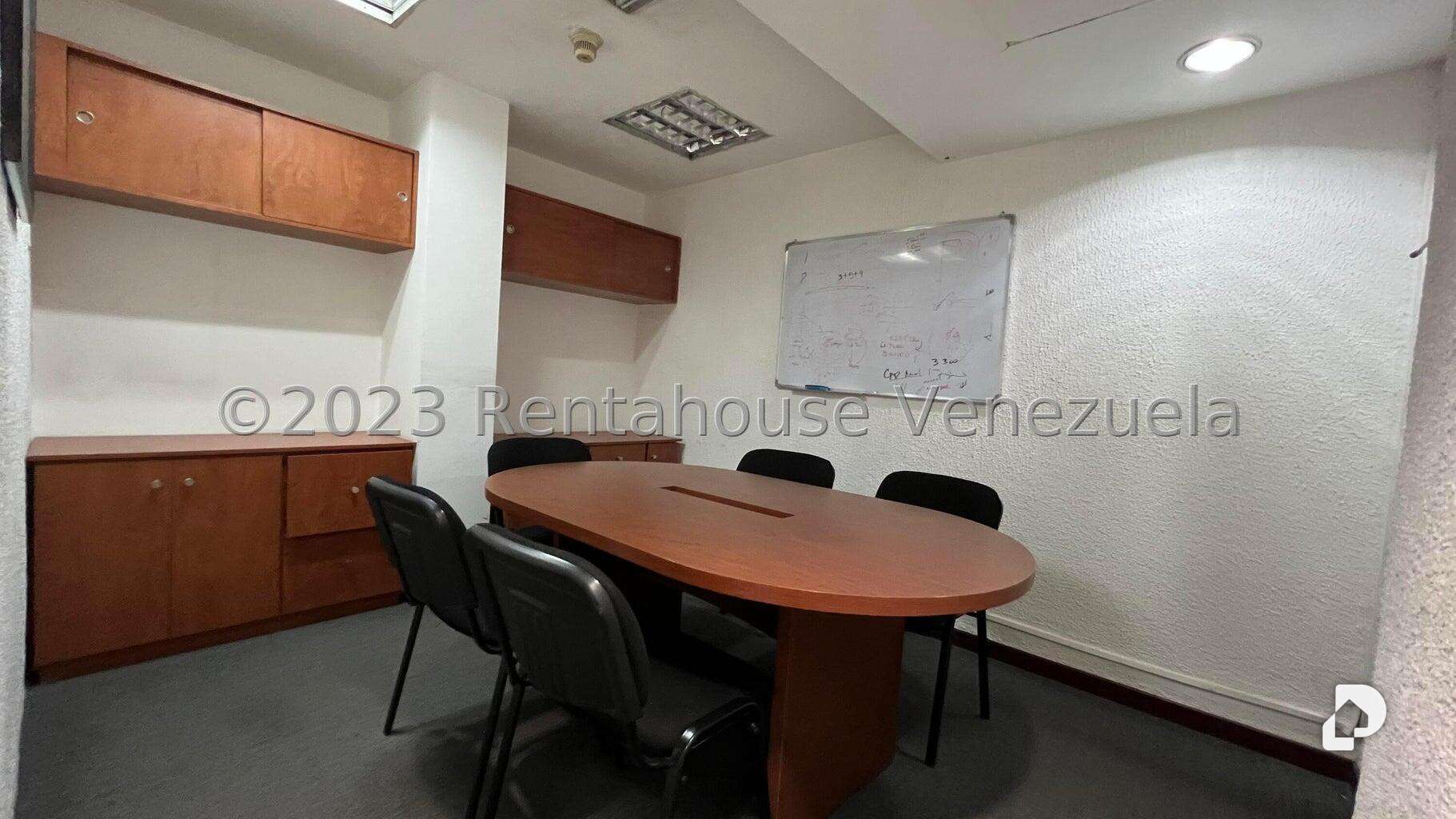 Edificio en Bello Monte, Caracas – 9
