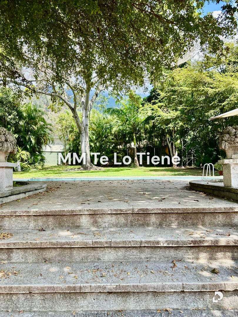 Terreno en Country Club, Caracas – 4