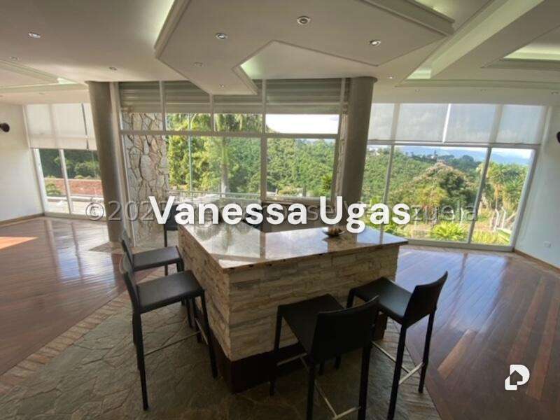Casa en Prados Del Este, Caracas – 23