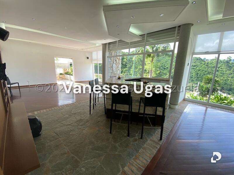 Casa en Prados Del Este, Caracas – 29