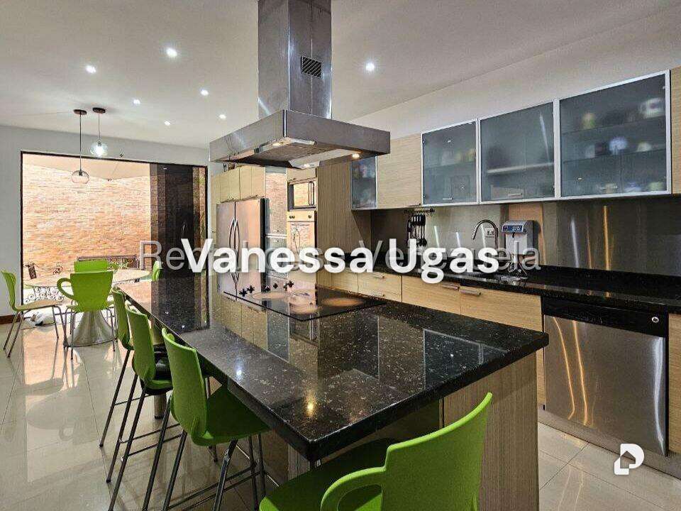 Casa en Prados Del Este, Caracas – 12