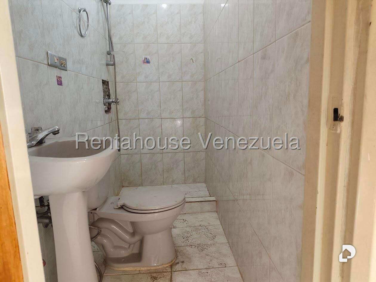 Casa en La California Sur, Caracas – 15