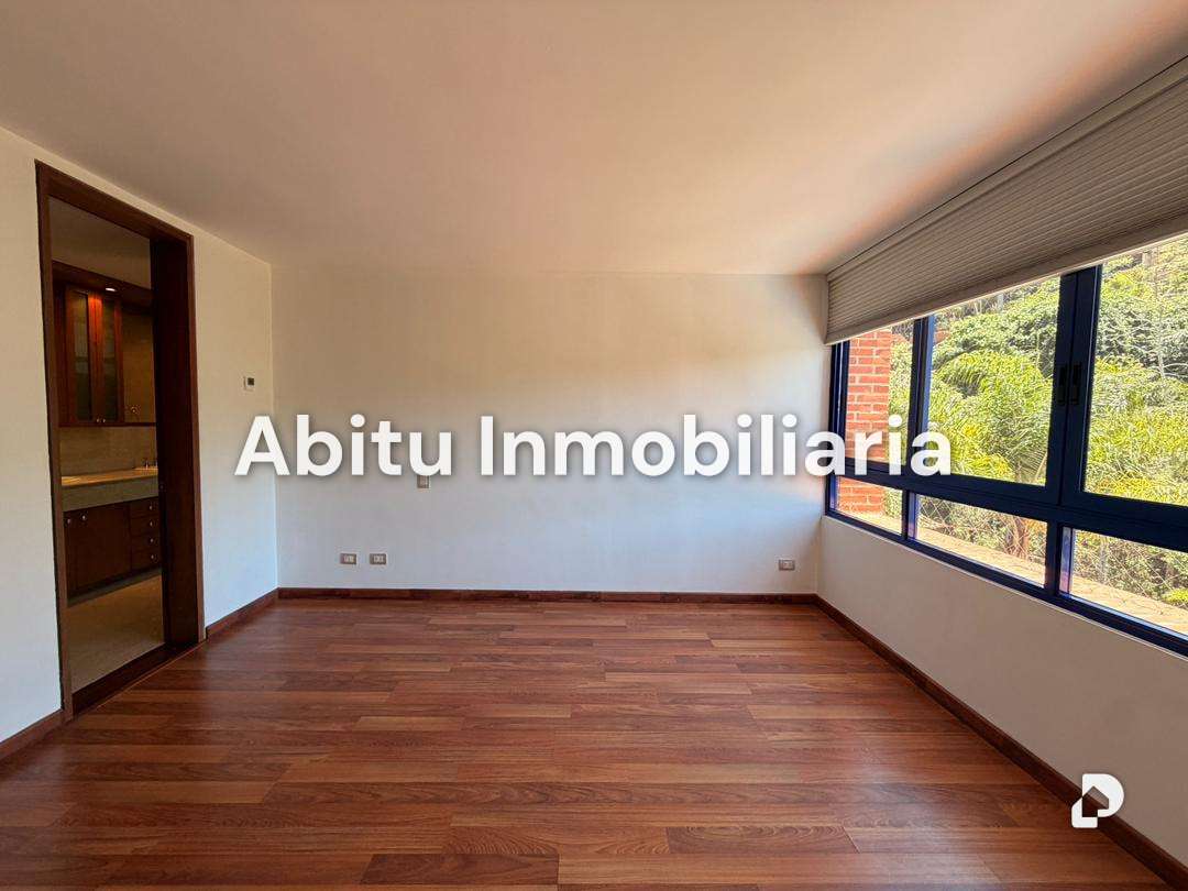 Apartamento en La Lagunita, Caracas – 11