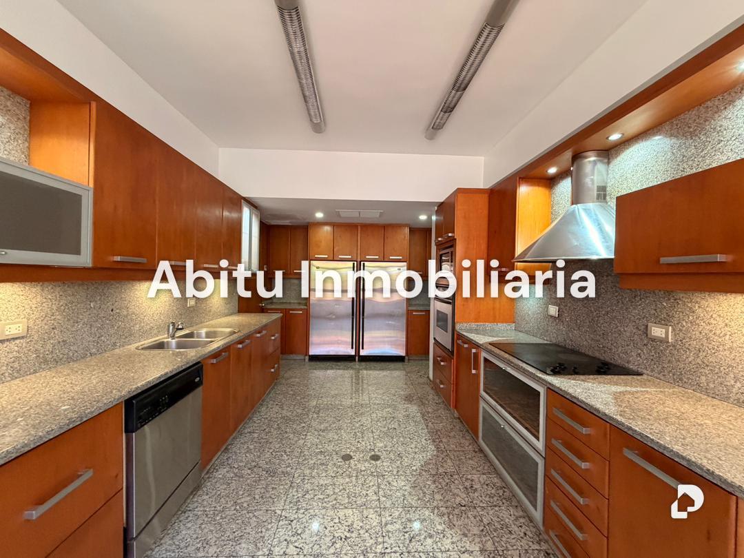 Apartamento en La Lagunita, Caracas – 2
