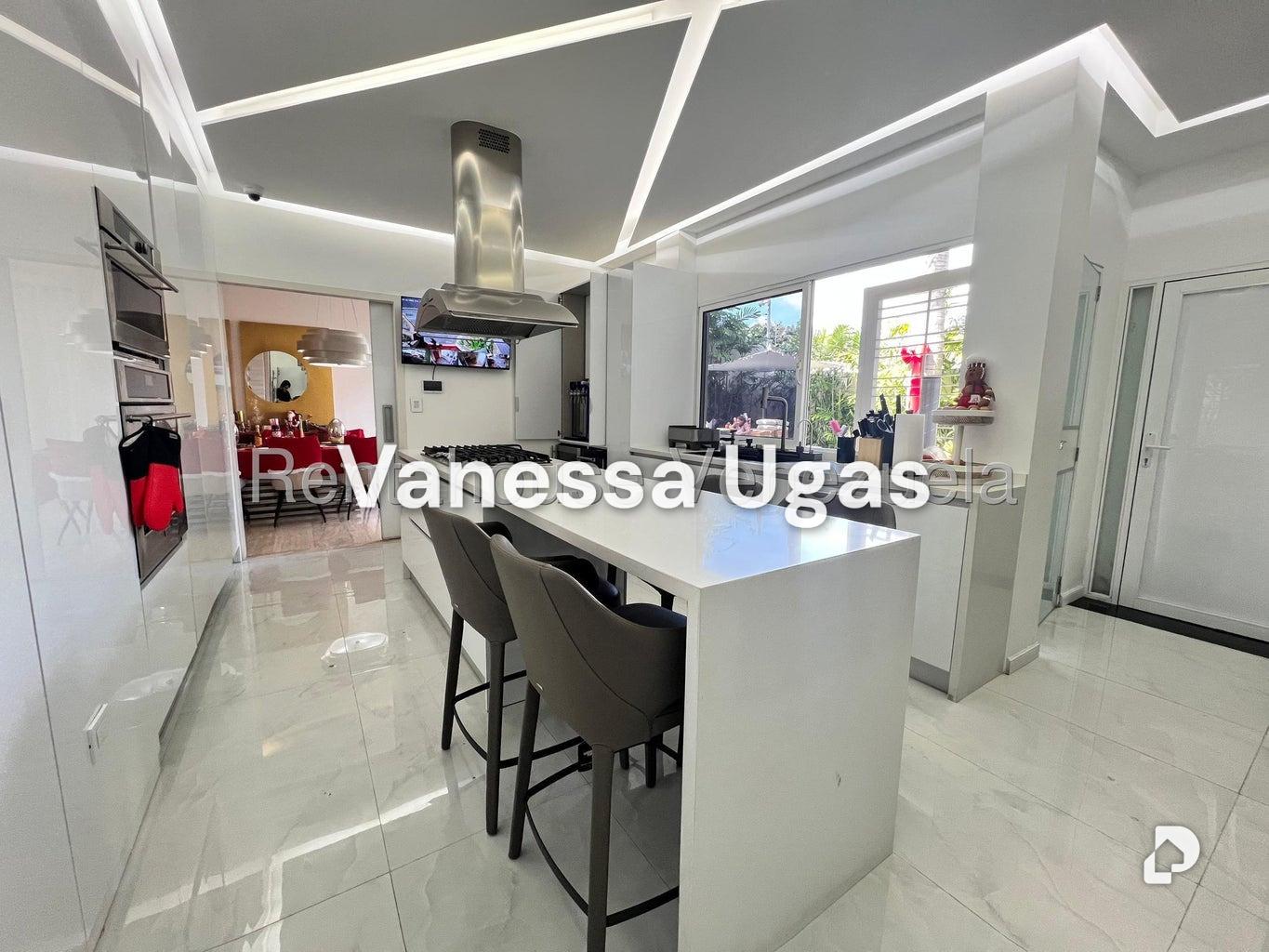 Casa en Santa Paula, Caracas – 4