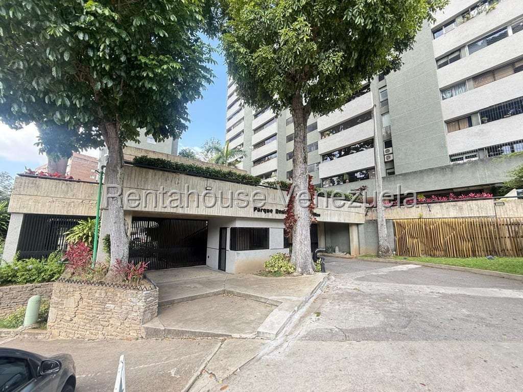 Apartment in Cumbres de Curumo, Caracas - 1