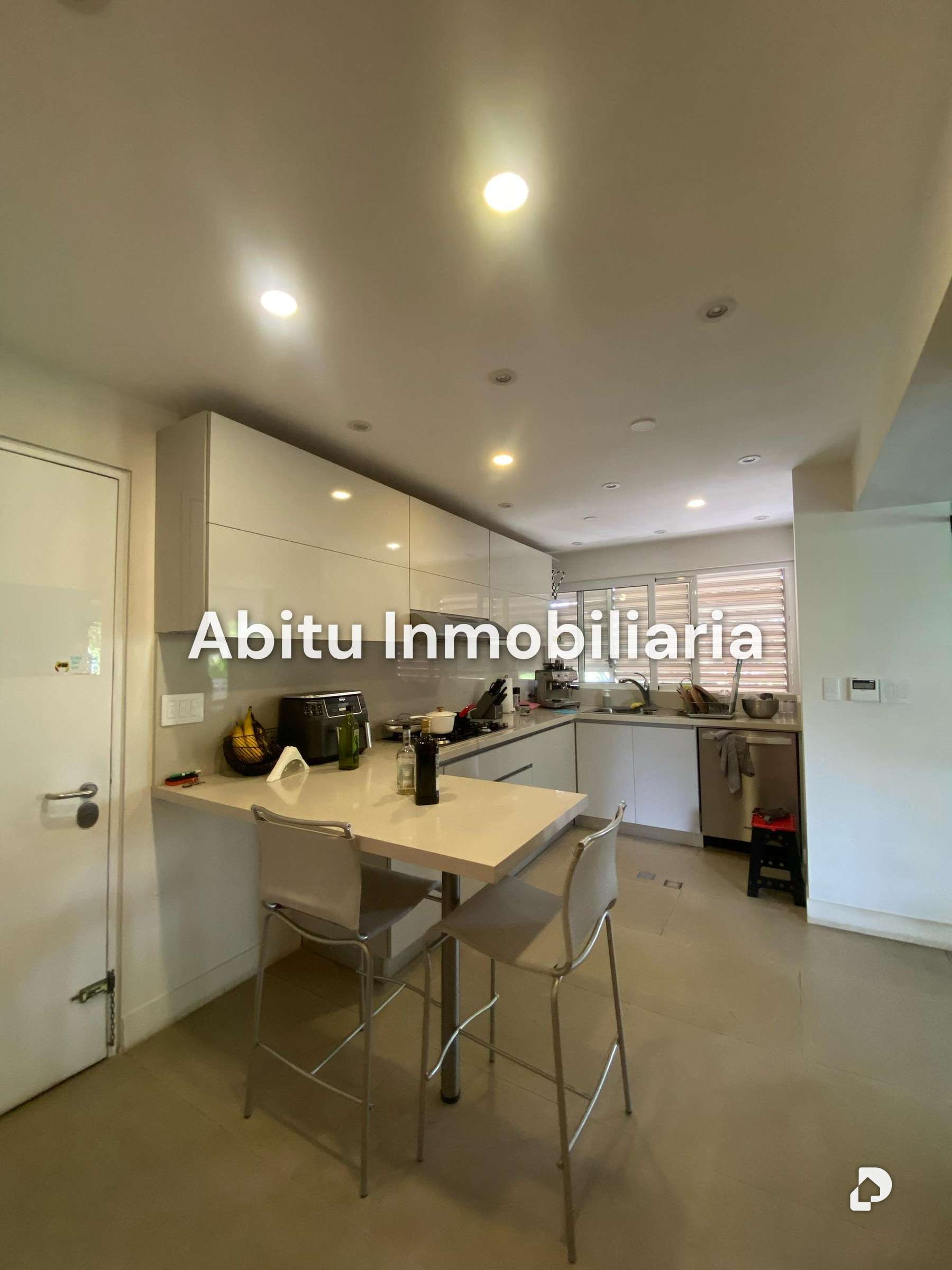 Apartment in La Castellana, Caracas – 12
