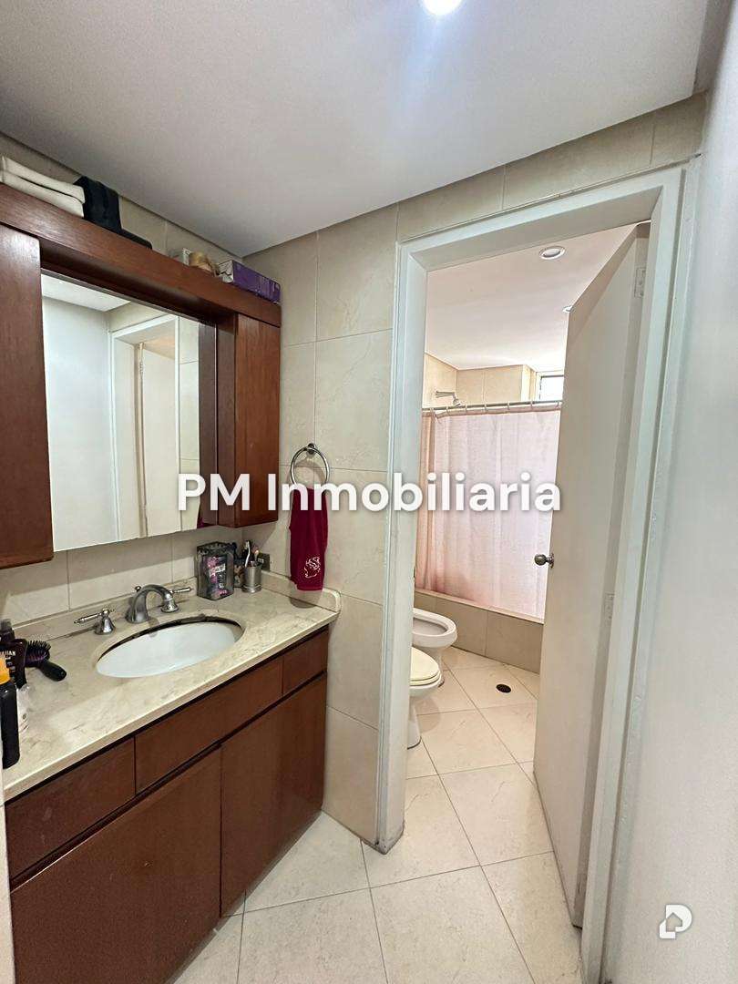 Apartamento en Campo Alegre, Caracas – 17