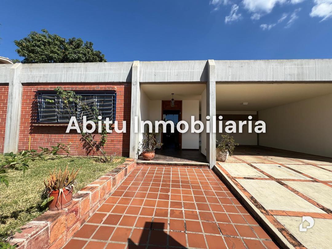Casa en Colinas de Tamanaco, Caracas – 3
