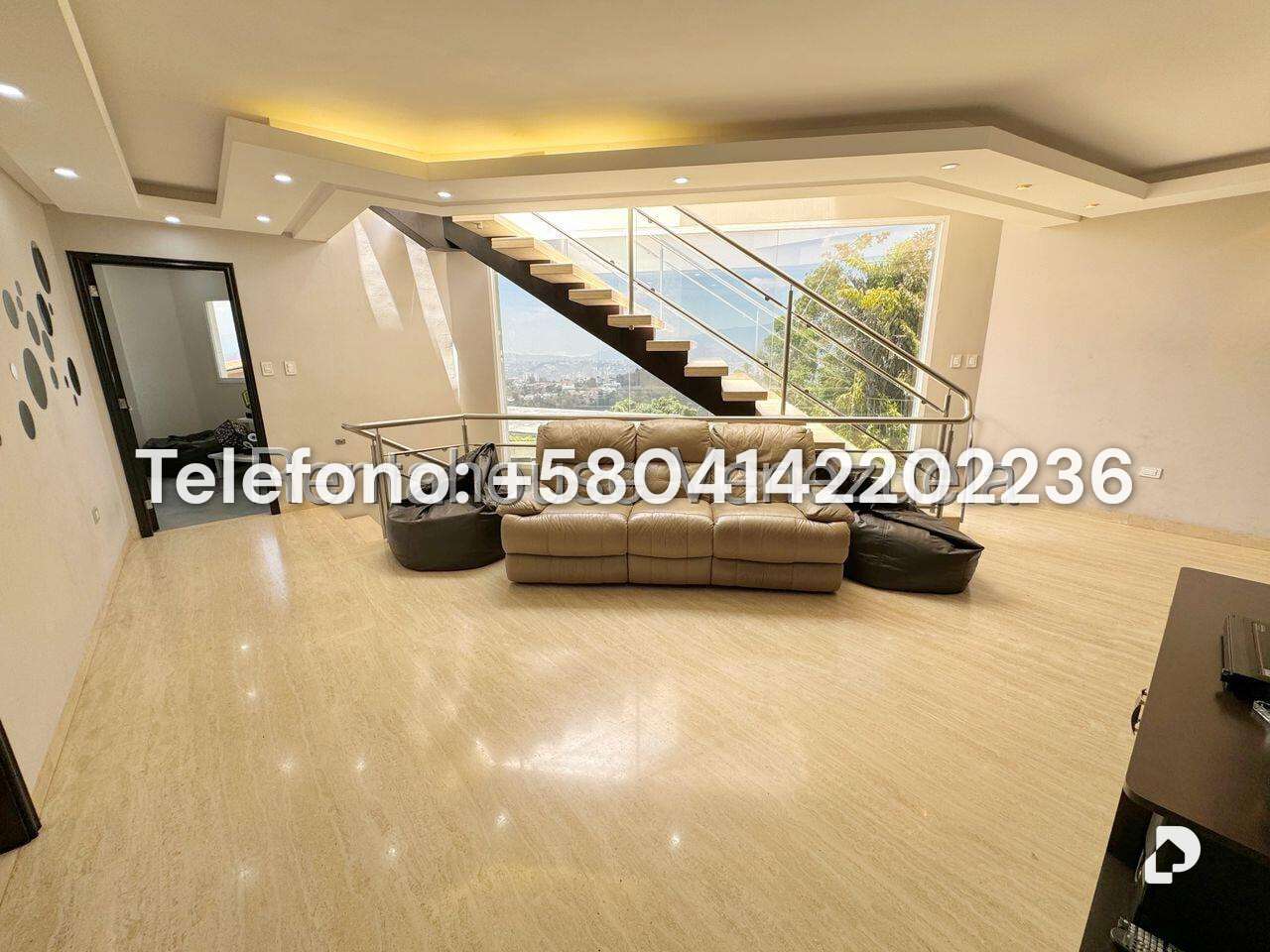 Casa en Los Naranjos (del Cafetal), Caracas – 24