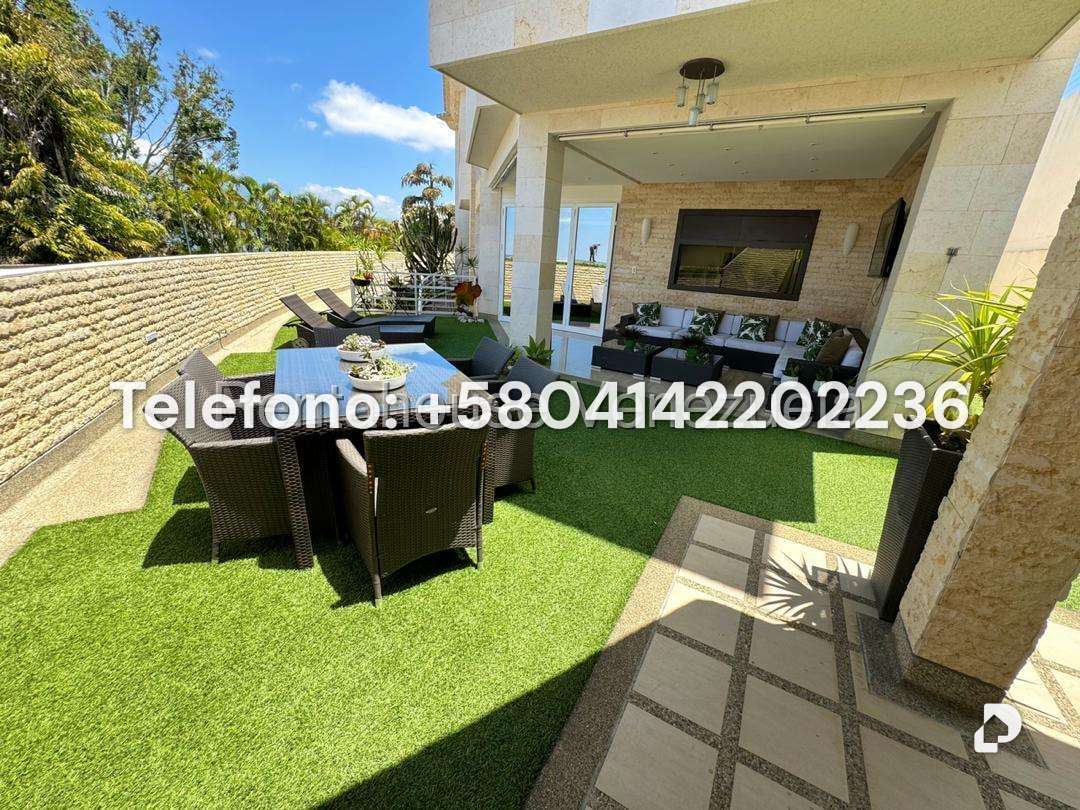 Casa en Los Naranjos (del Cafetal), Caracas – 23
