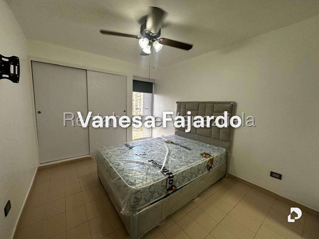 Apartamento en Prado Humboldt, Caracas – 22