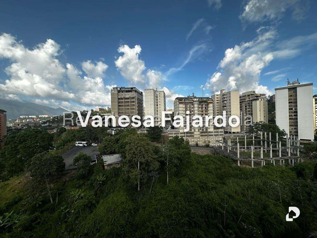 Apartamento en Prado Humboldt, Caracas – 12