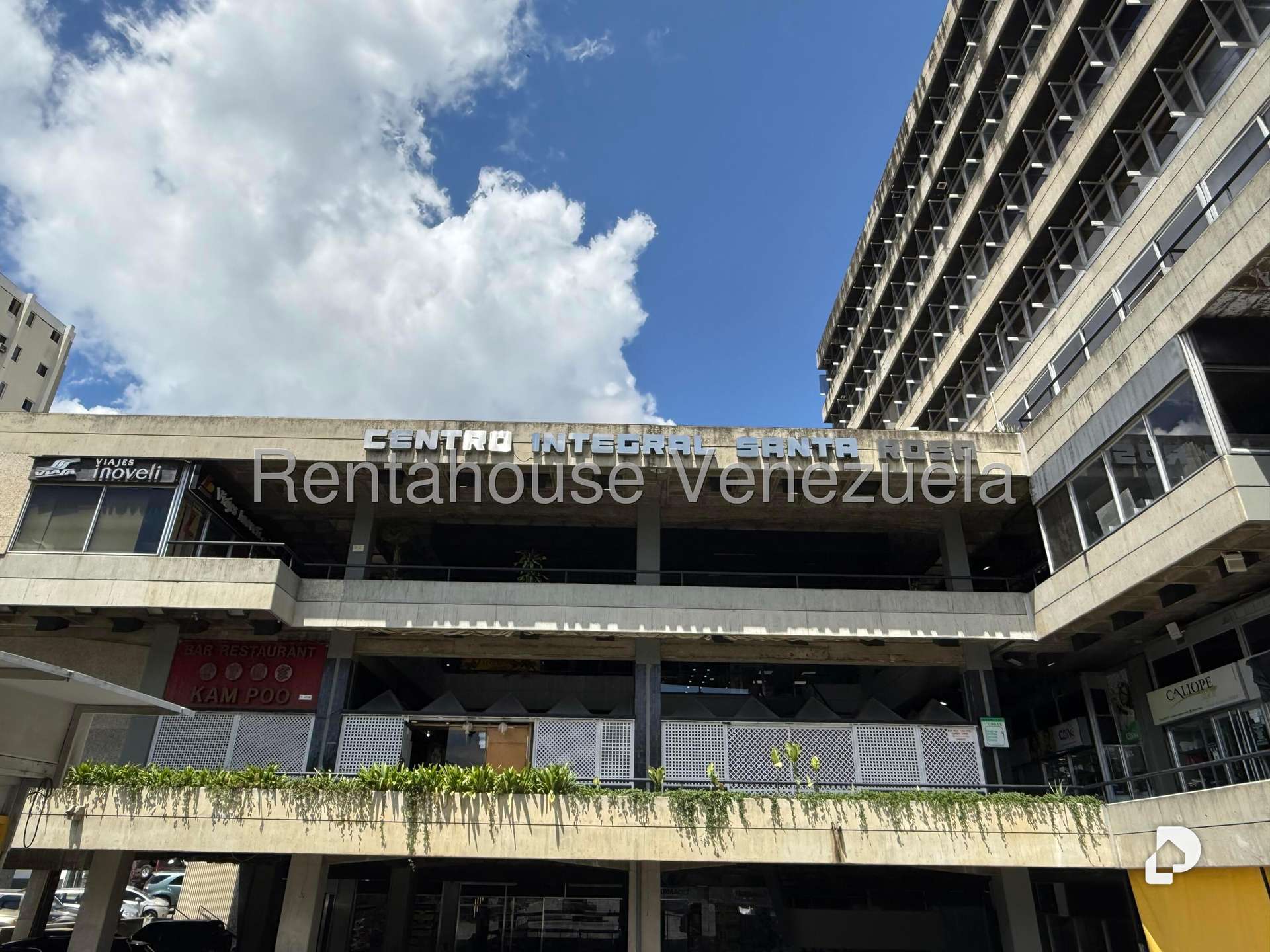 Local comercial en Santa Rosa de Lima, Caracas – 1