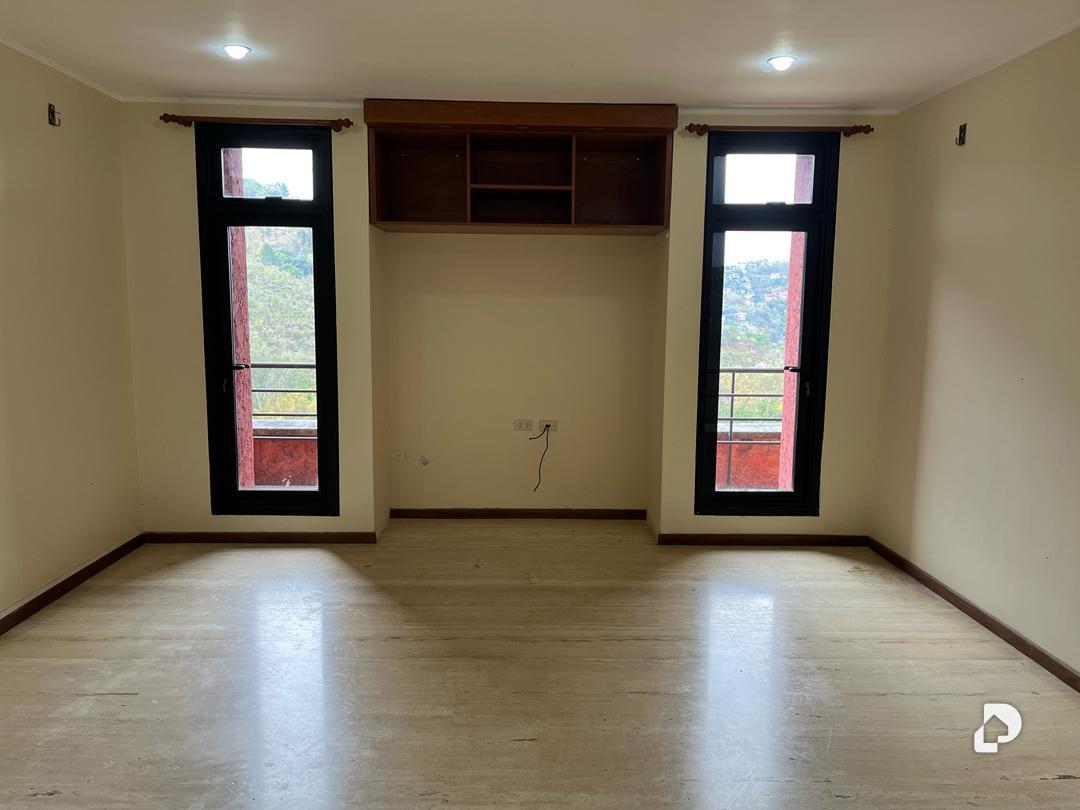 Apartment in Oripoto, Caracas – 4