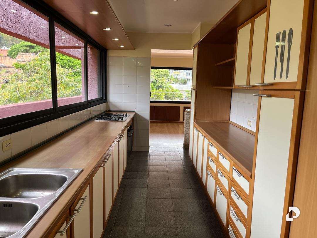 Apartment in Oripoto, Caracas – 8