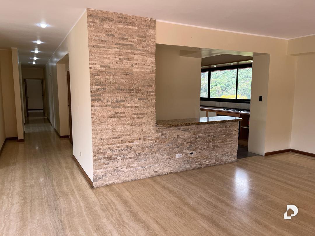 Apartment in Oripoto, Caracas – 5