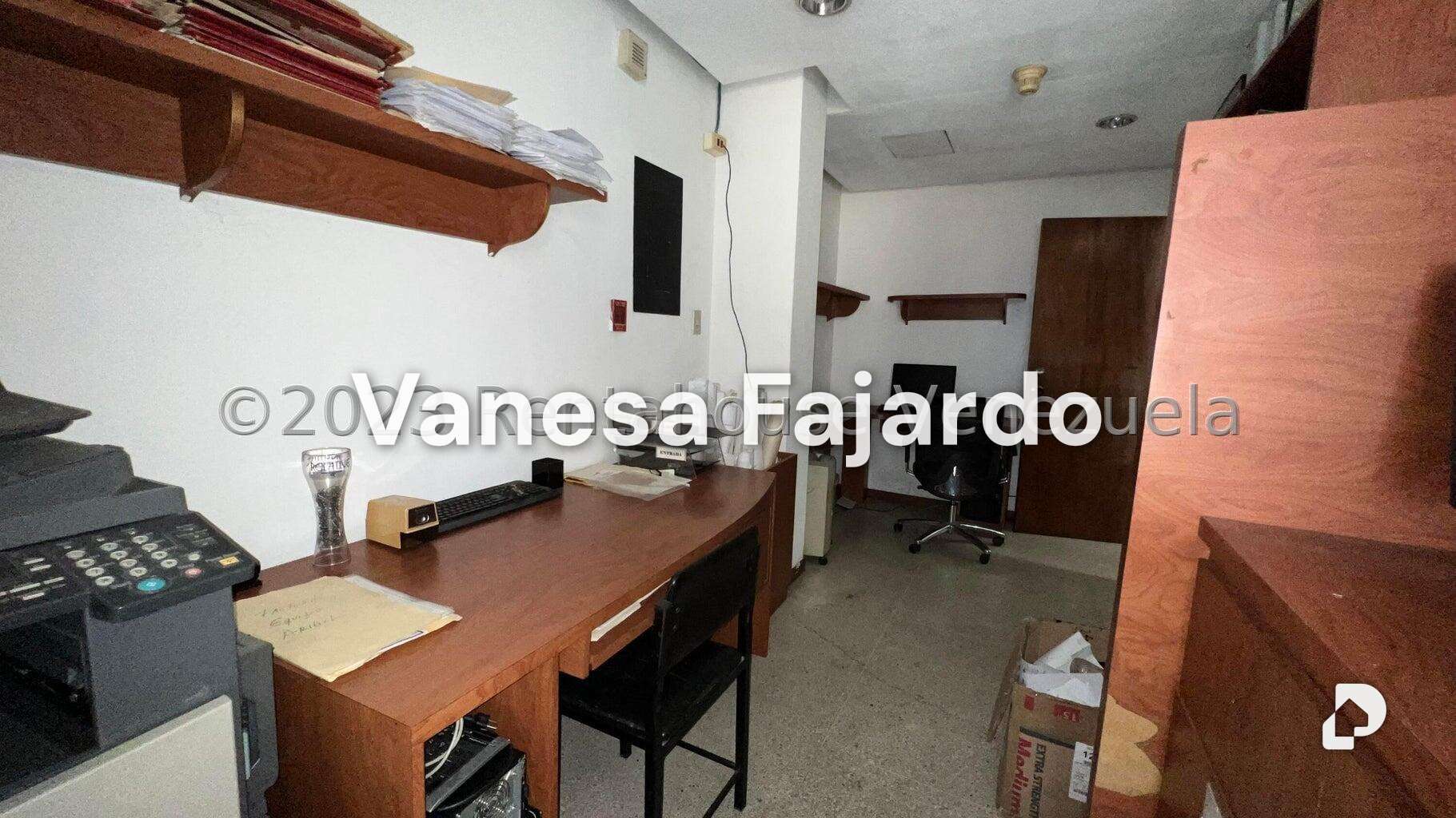 Edificio en Bello Monte, Caracas – 20