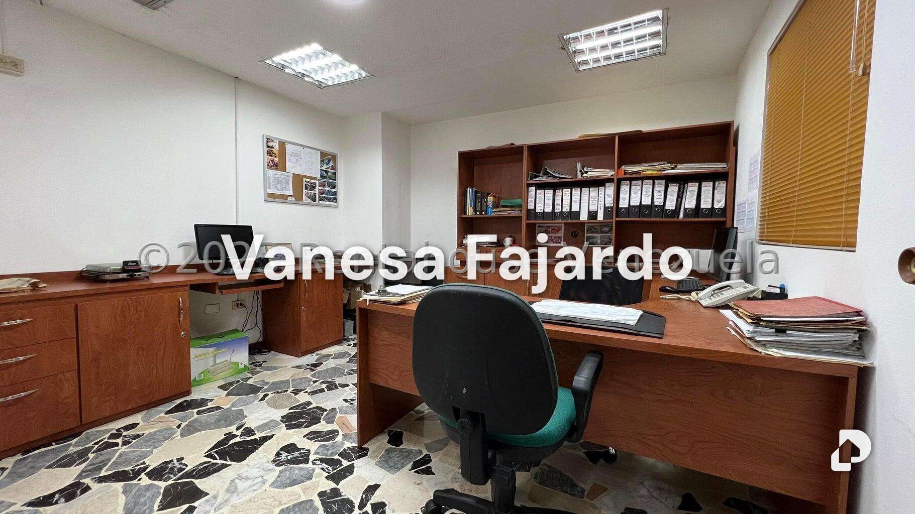 Edificio en Bello Monte, Caracas – 12