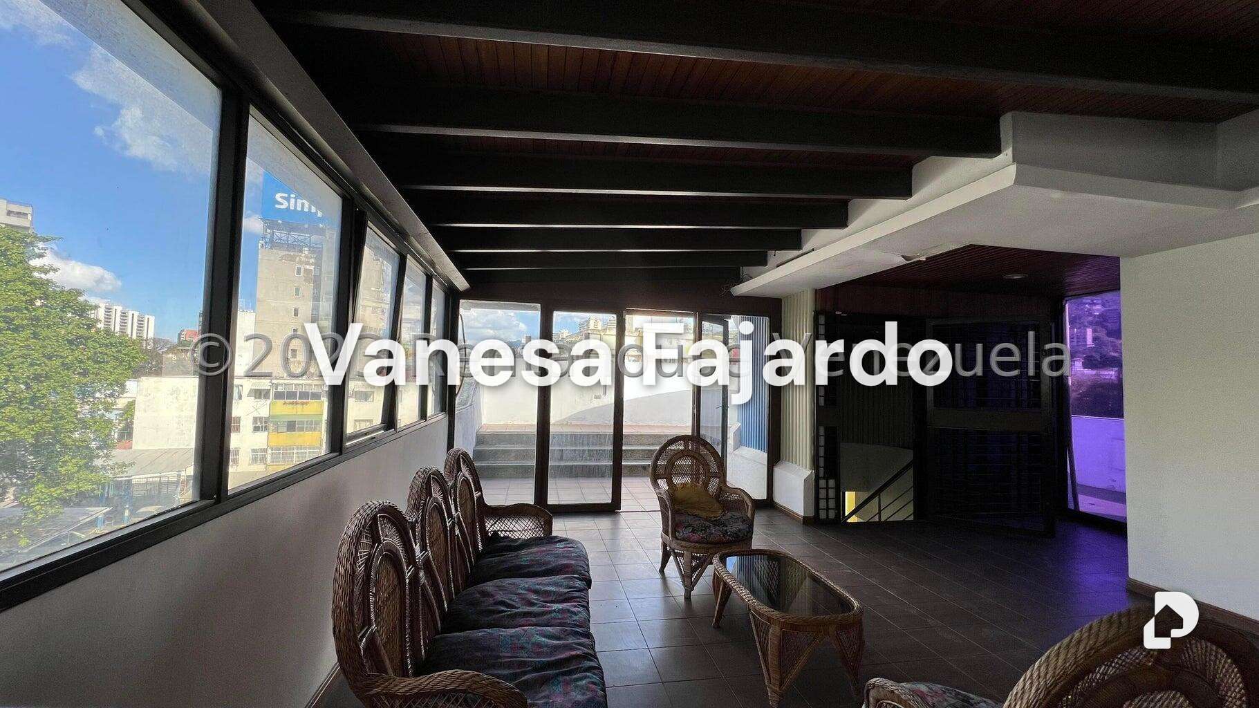 Edificio en Bello Monte, Caracas – 30
