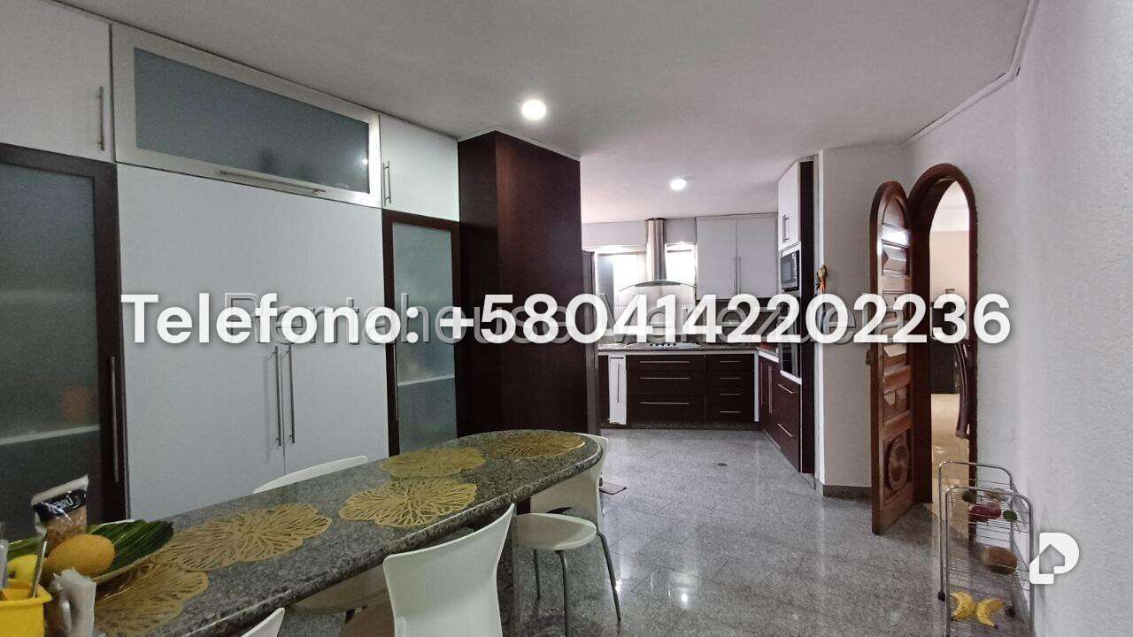 Casa en Prados del Este, Caracas – 10