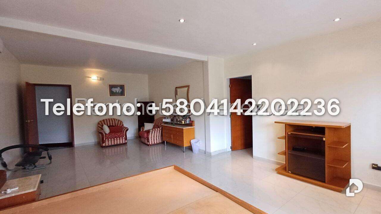 Casa en Prados del Este, Caracas – 35