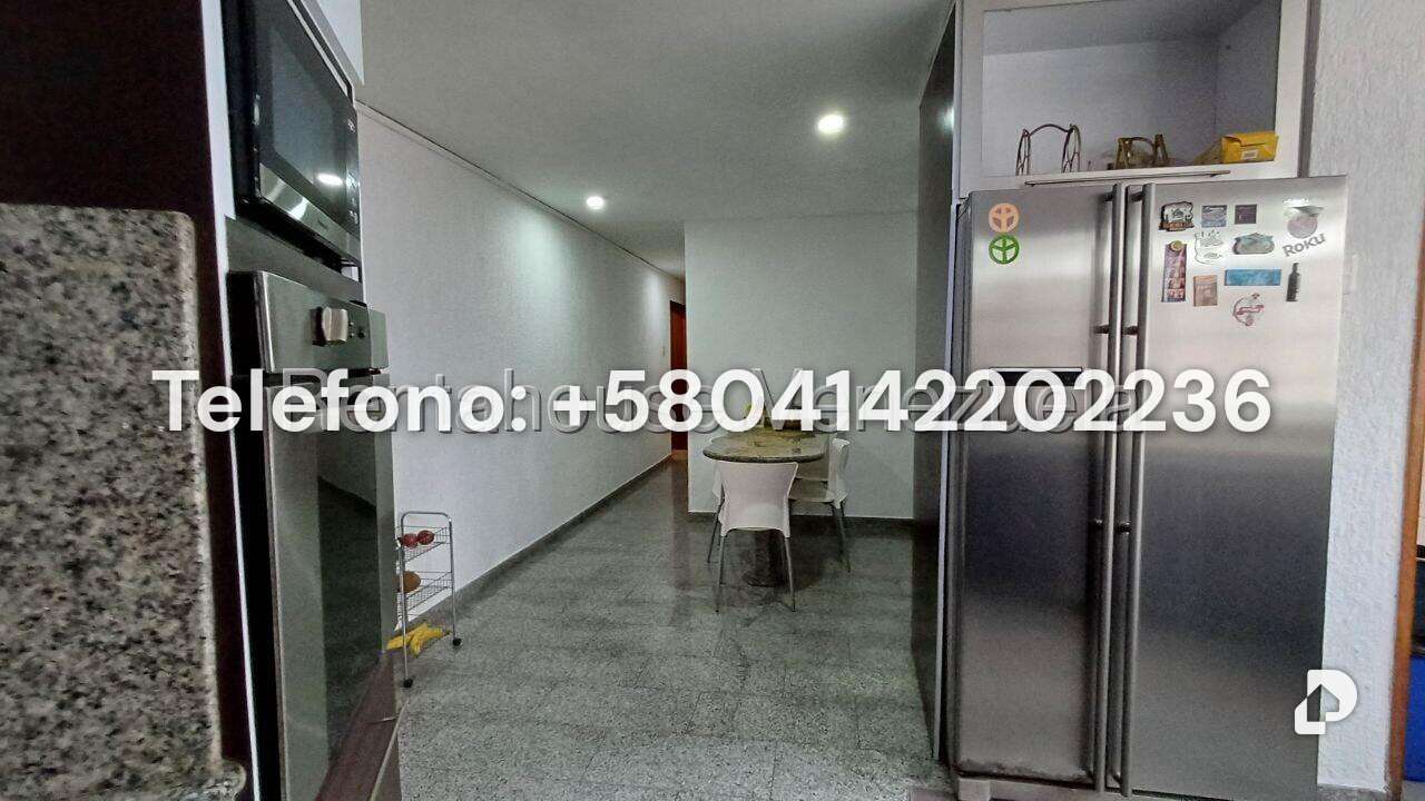 House in Prados del Este, Caracas – 11