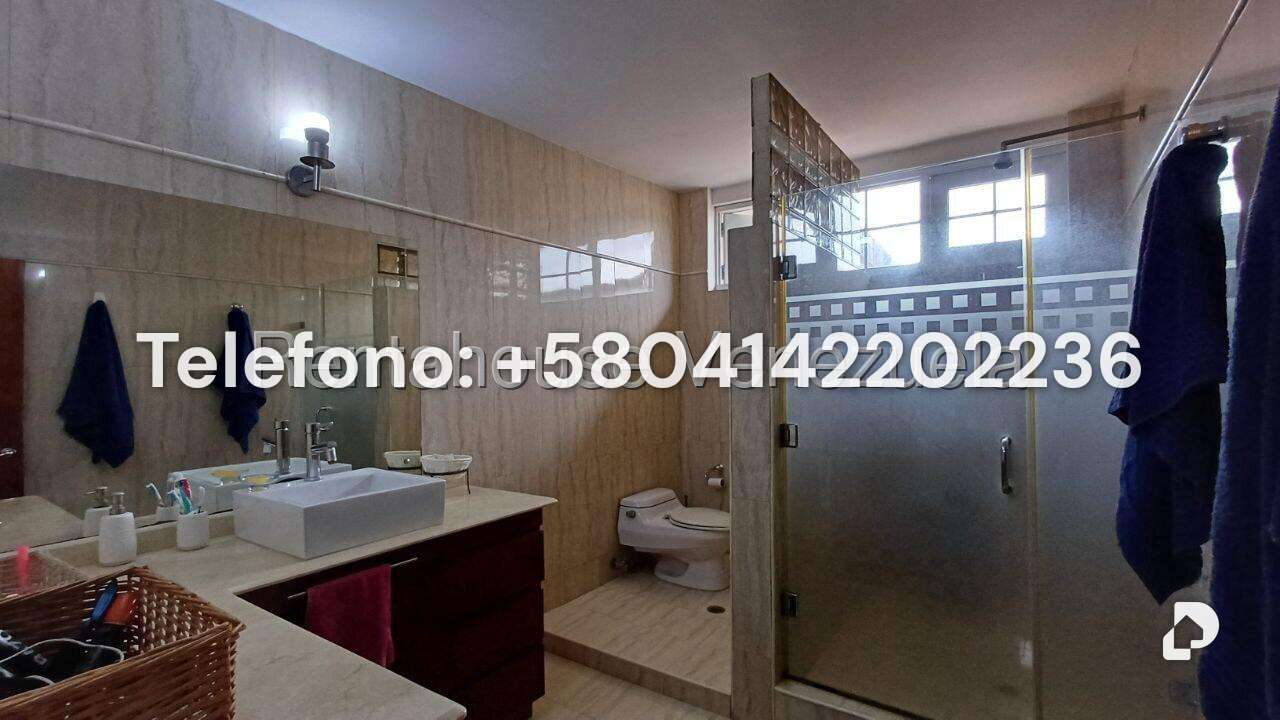 House in Prados del Este, Caracas – 39