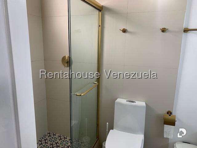 Casa en La Boyera, Caracas – 15