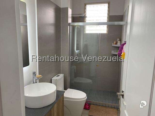 Casa en La Boyera, Caracas – 13