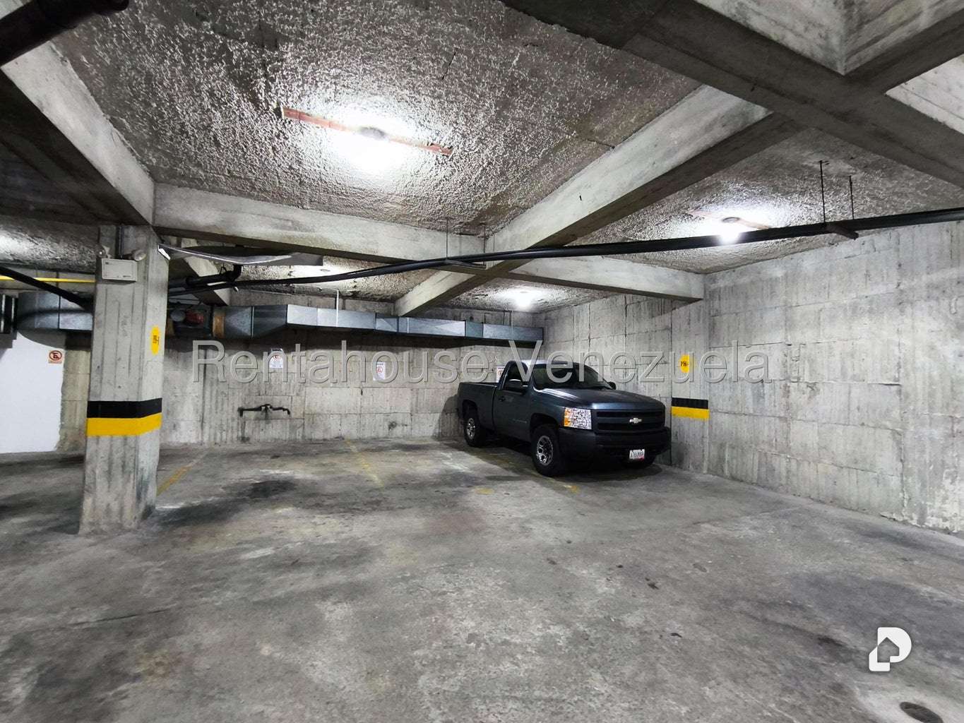 Apartamento en Santa Fe Norte, Caracas – 66