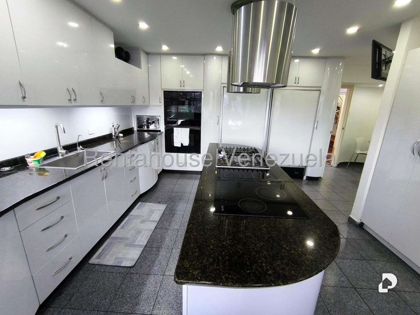 Apartamento en Santa Fe Norte, Caracas – 18