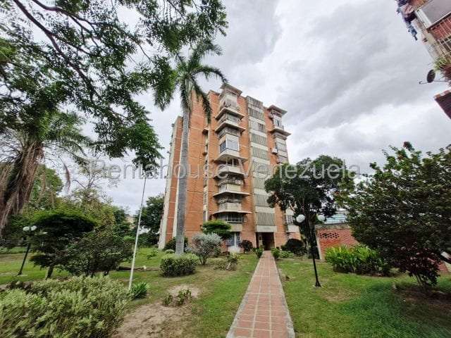 Apartment in Maracay - 1