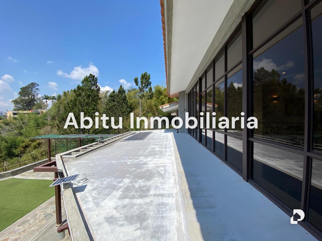 Casa en Los Guayabitos, Caracas – 3