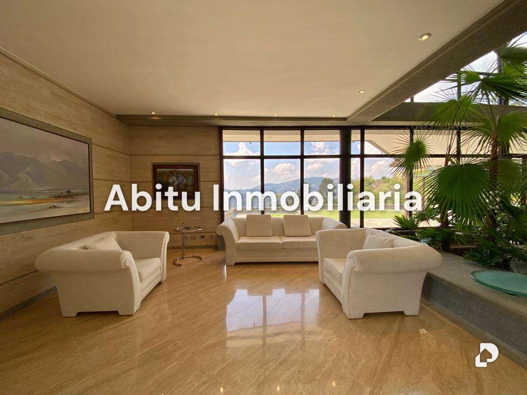 Casa en Los Guayabitos, Caracas – 12
