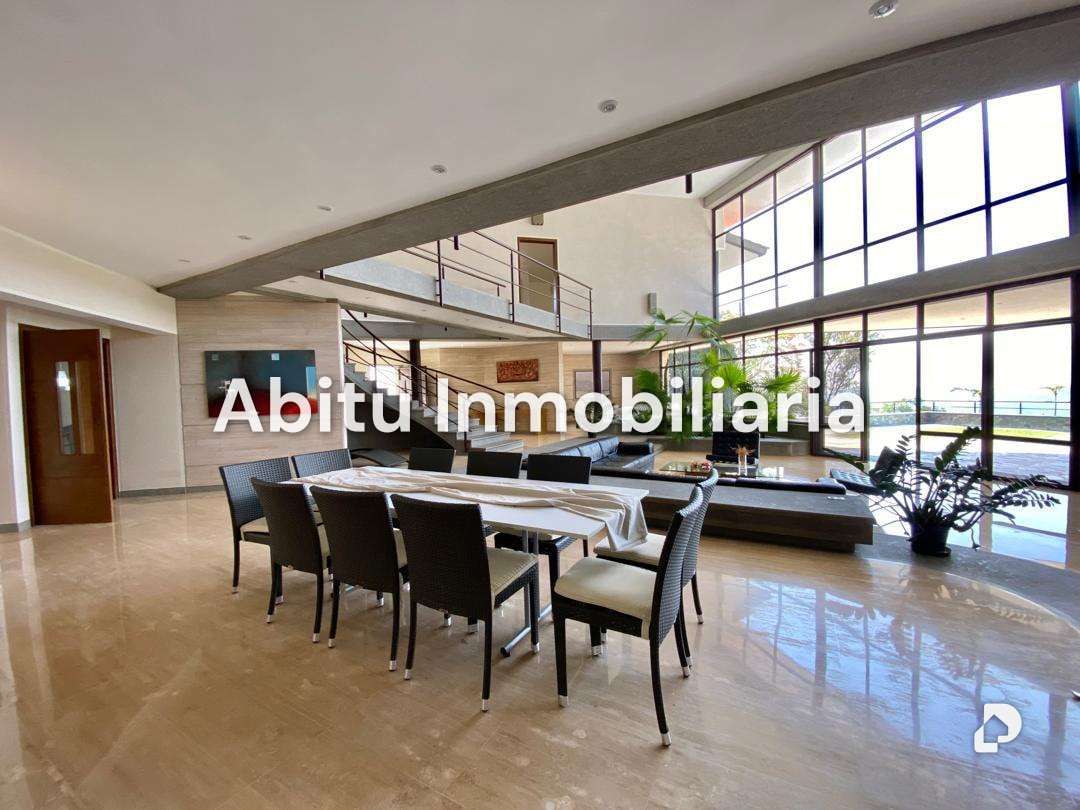 Casa en Los Guayabitos, Caracas – 6