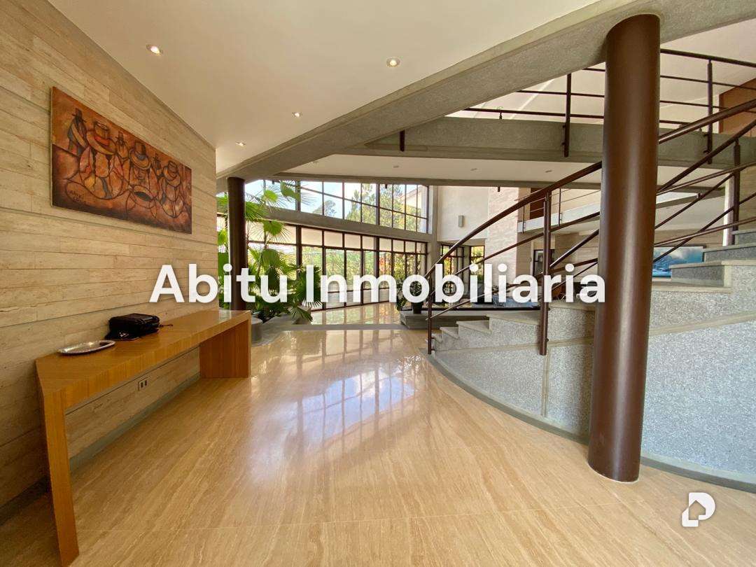 Casa en Los Guayabitos, Caracas – 10