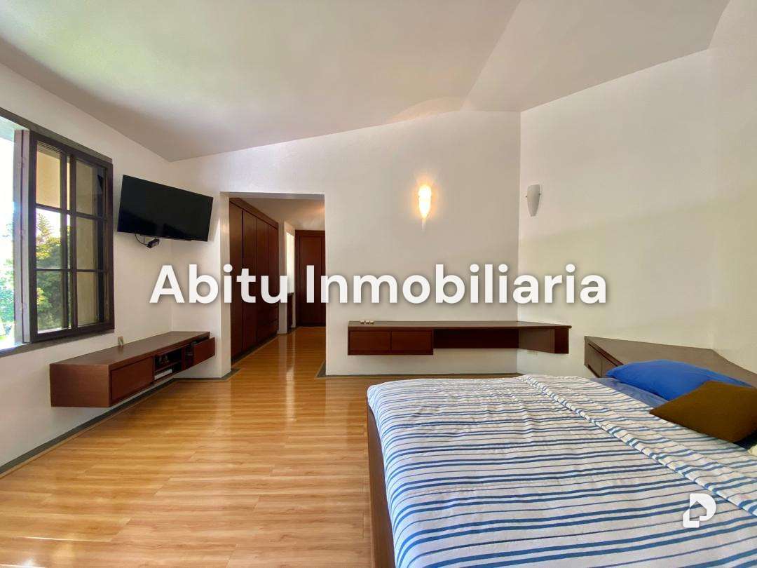 Casa en Los Guayabitos, Caracas – 17
