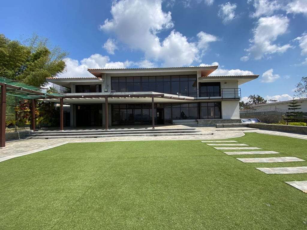 Casa en Los Guayabitos, Caracas - 1