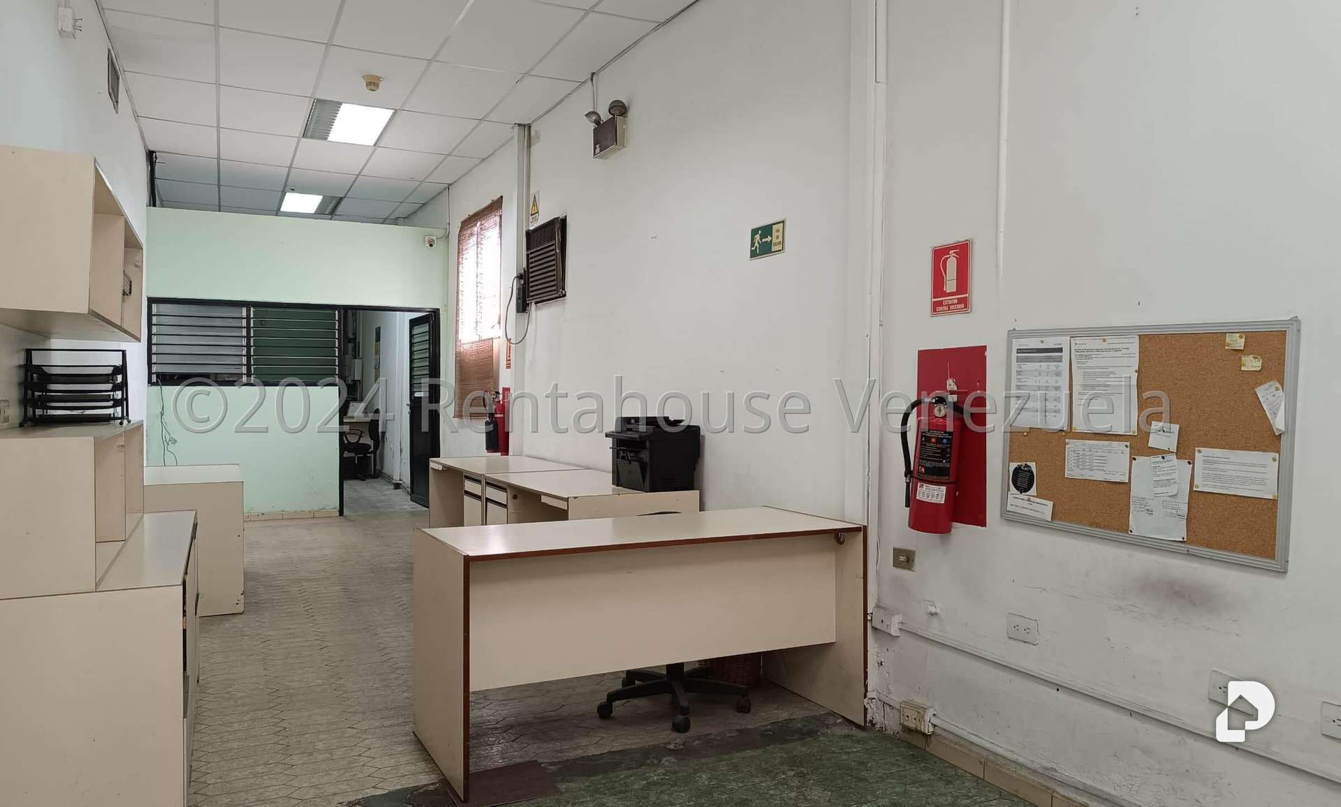 Local comercial en Montecristo, Caracas – 13