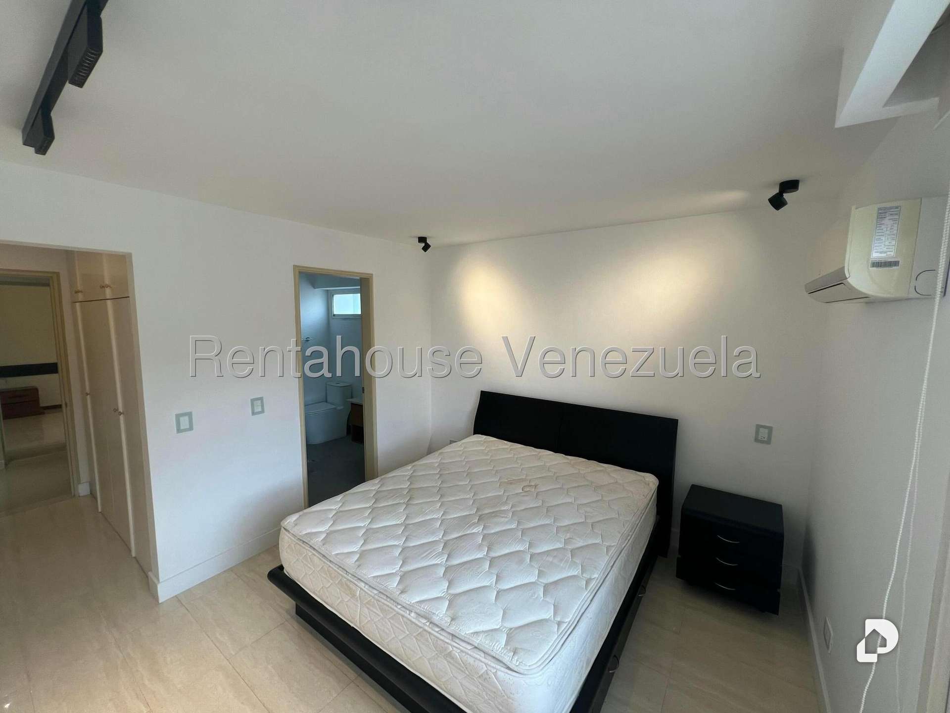 Apartamento en El Cigarral, Caracas – 14