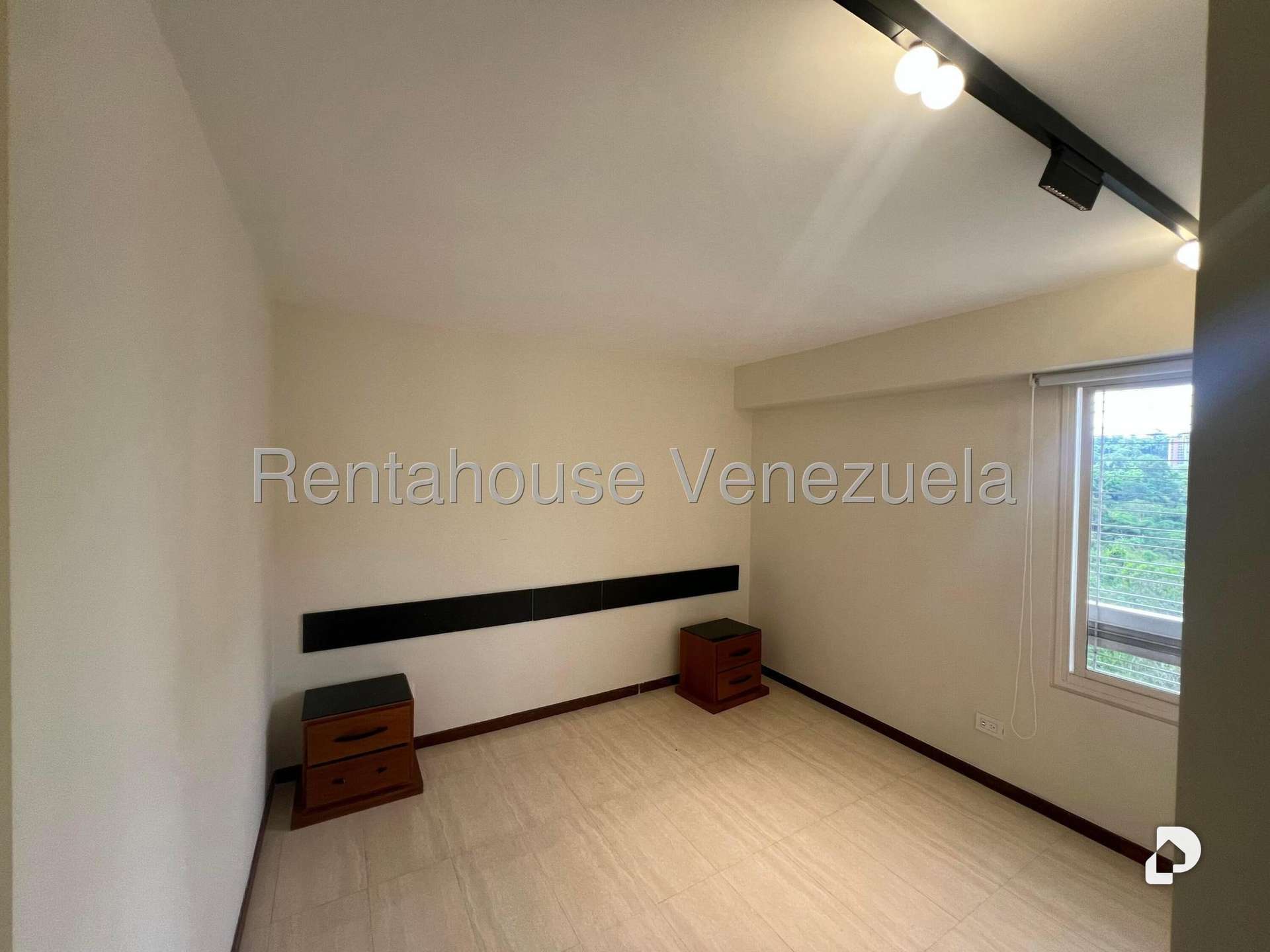 Apartamento en El Cigarral, Caracas – 11